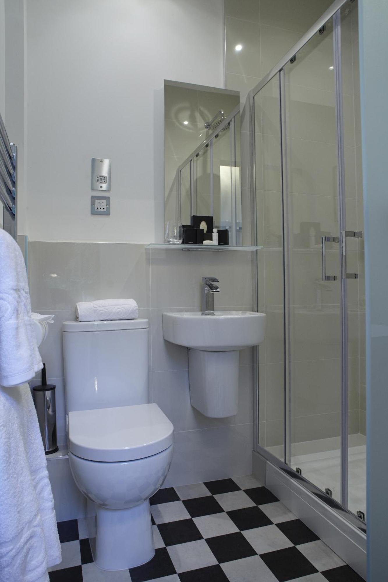 24 Royal Terrace Otel Edinburgh Oda fotoğraf